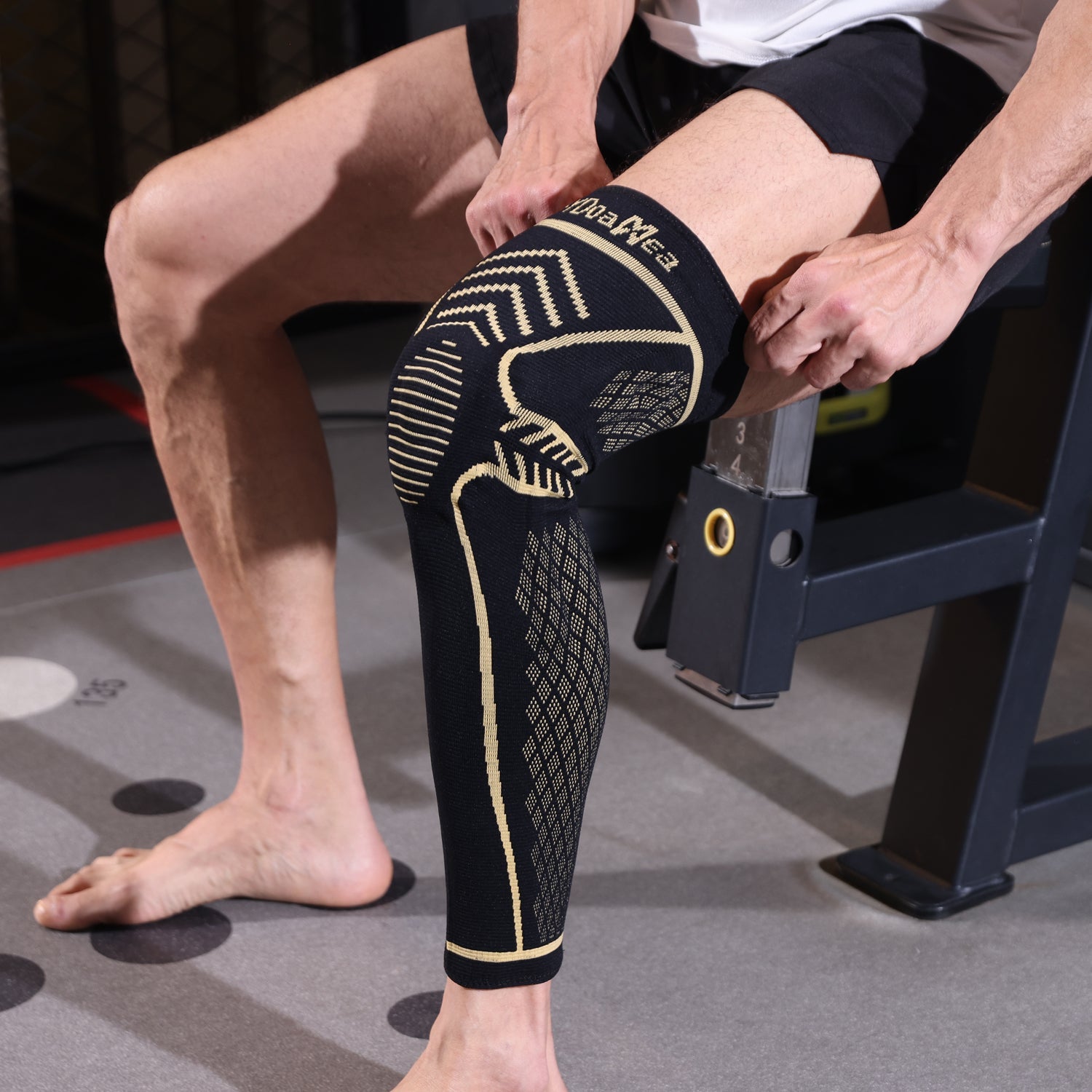 Knee Brace - STOP KNEE PAIN IN 60 SECONDS! IYDOAMEA’s Adjustable Brace – Relief for Runners, Seniors & Warriors.